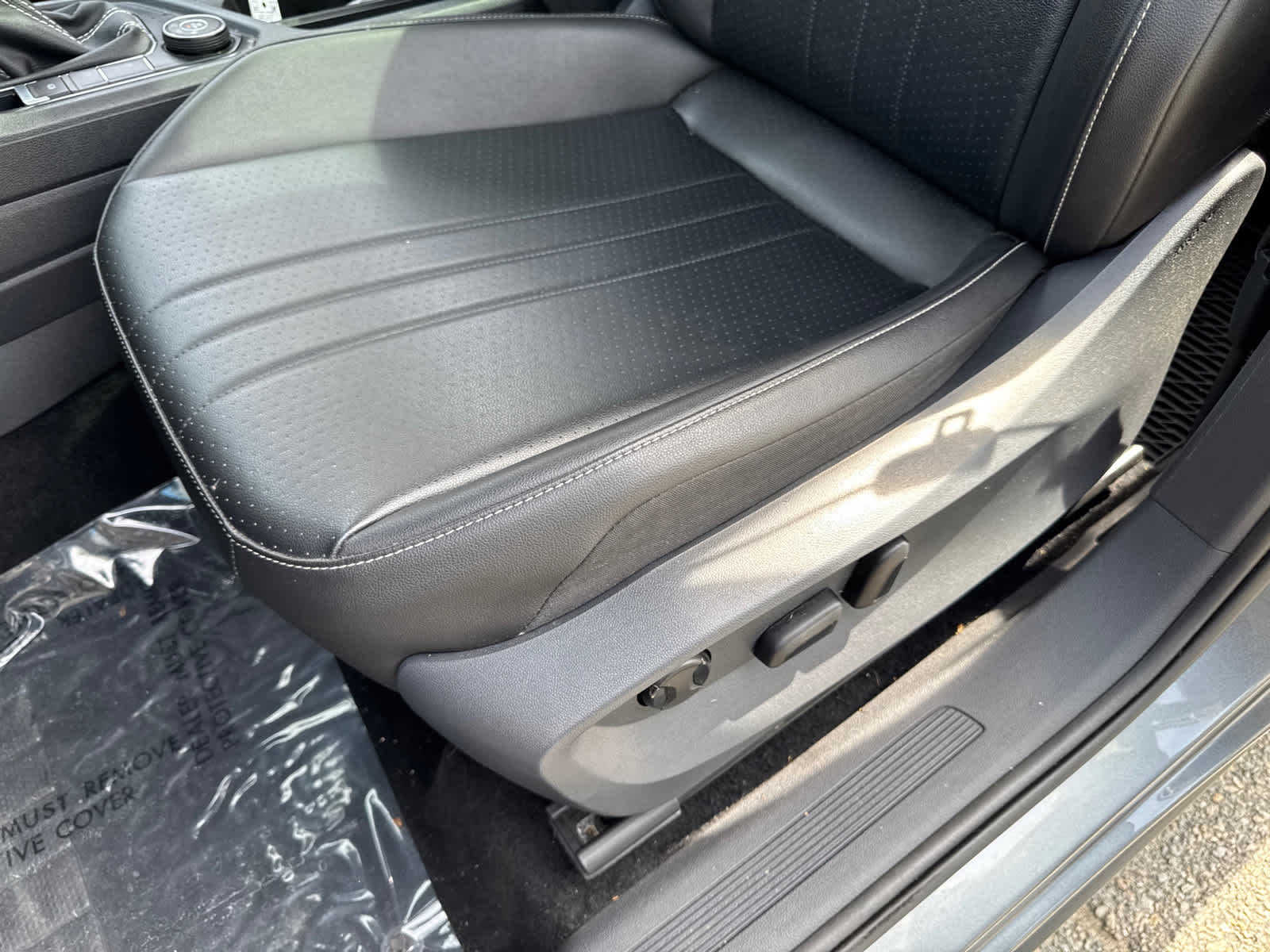used 2022 Volkswagen Tiguan car, priced at $25,500