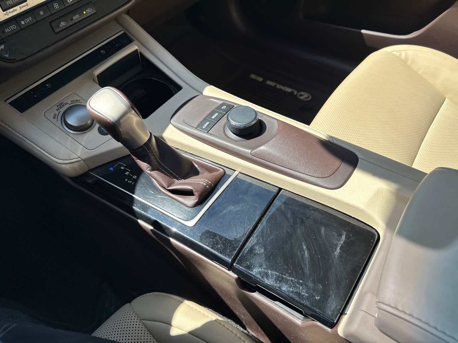used 2018 Lexus ES car, priced at $20,500