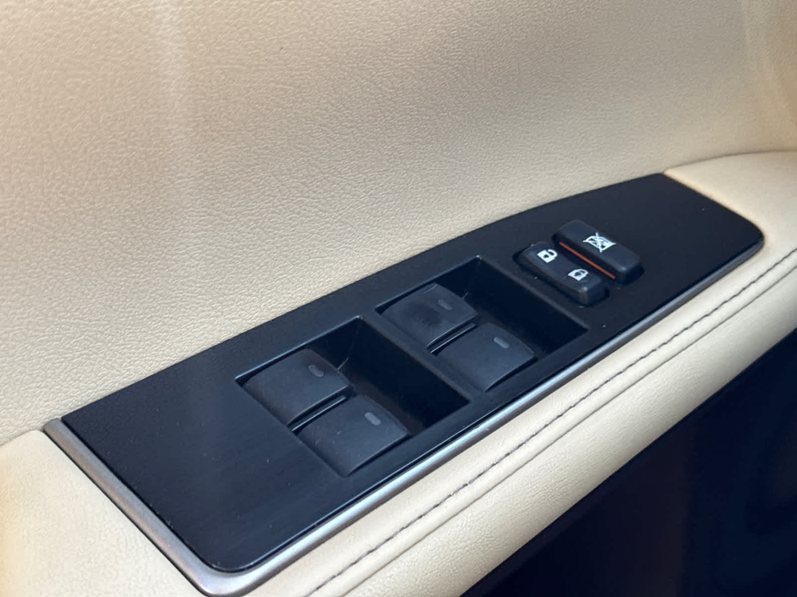 used 2018 Lexus ES car, priced at $20,500