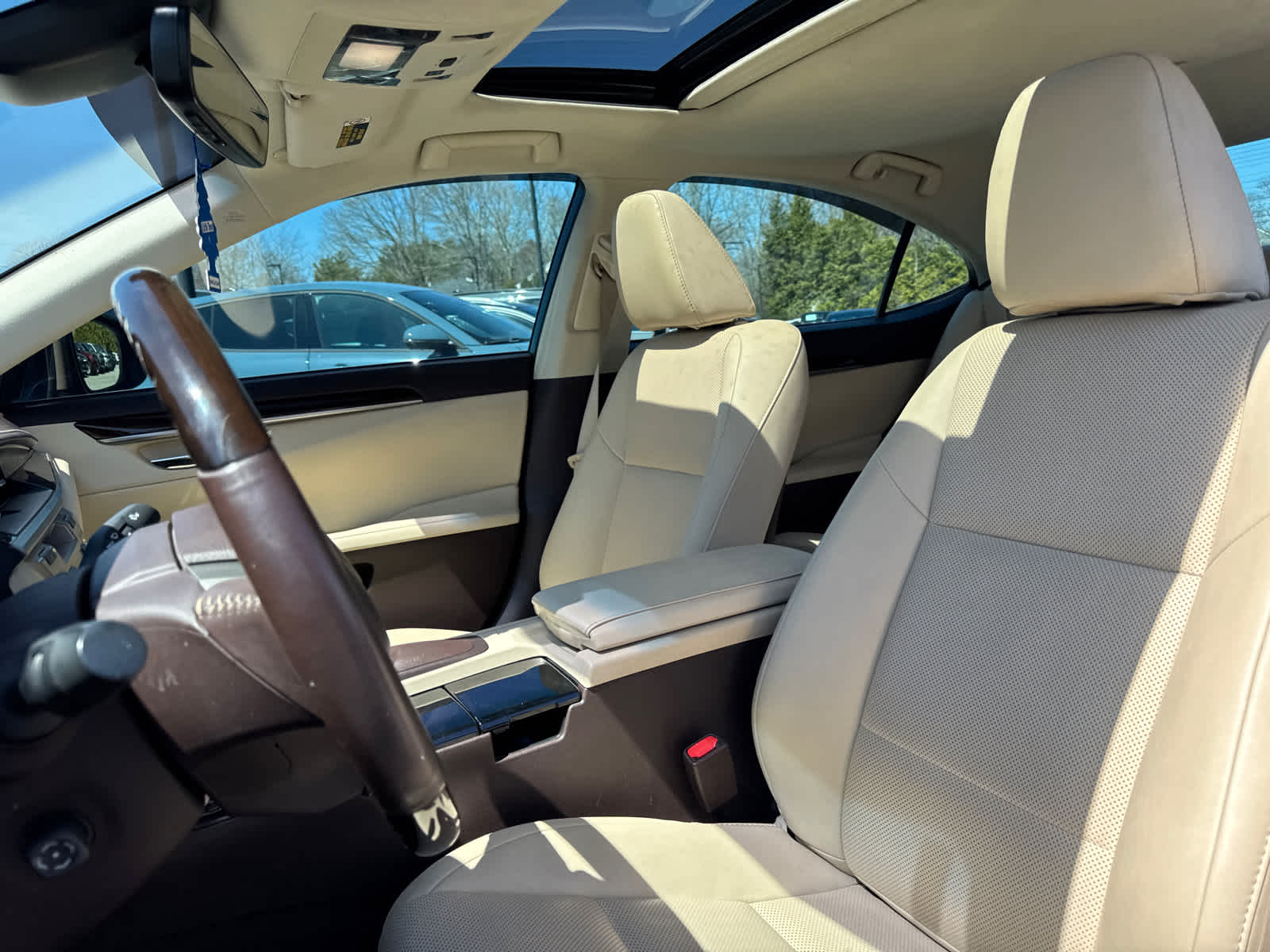 used 2018 Lexus ES car, priced at $20,500