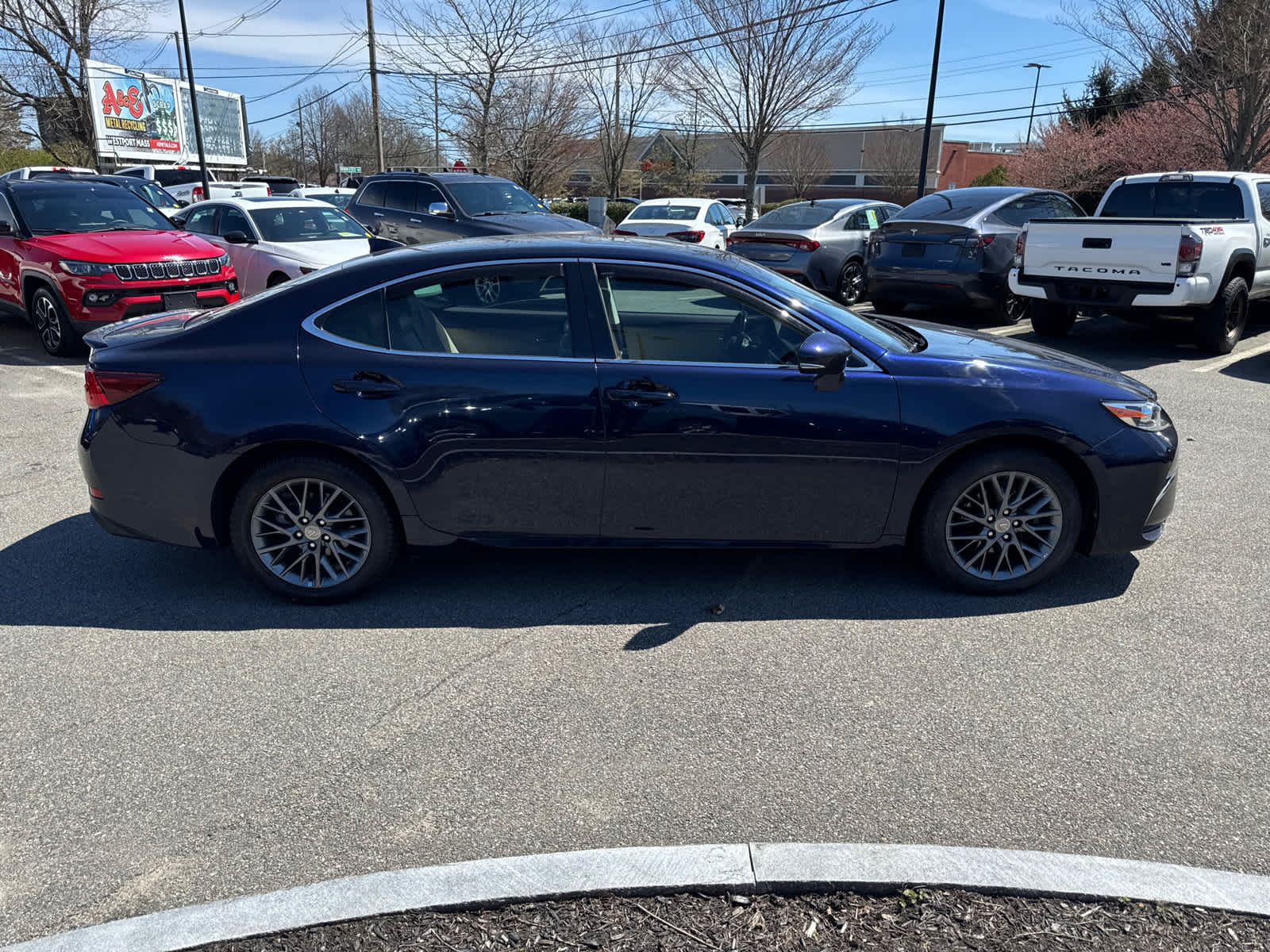 used 2018 Lexus ES car, priced at $20,500