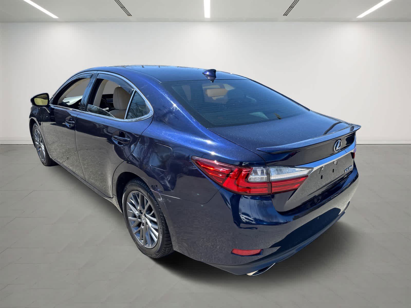 used 2018 Lexus ES car, priced at $20,500