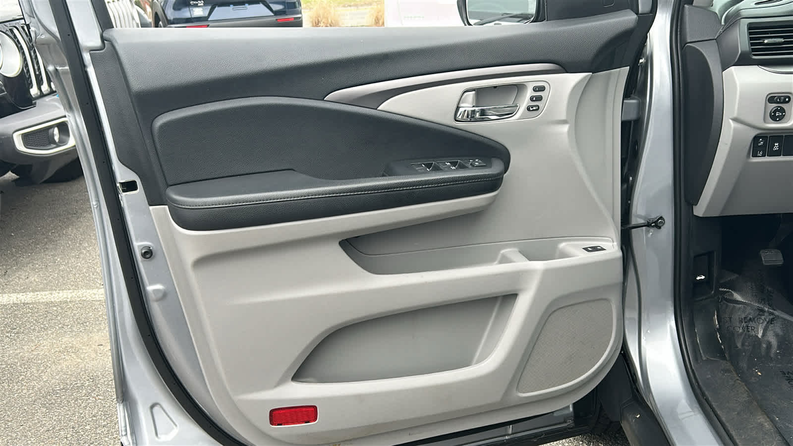 used 2022 Honda Pilot car, priced at $32,700