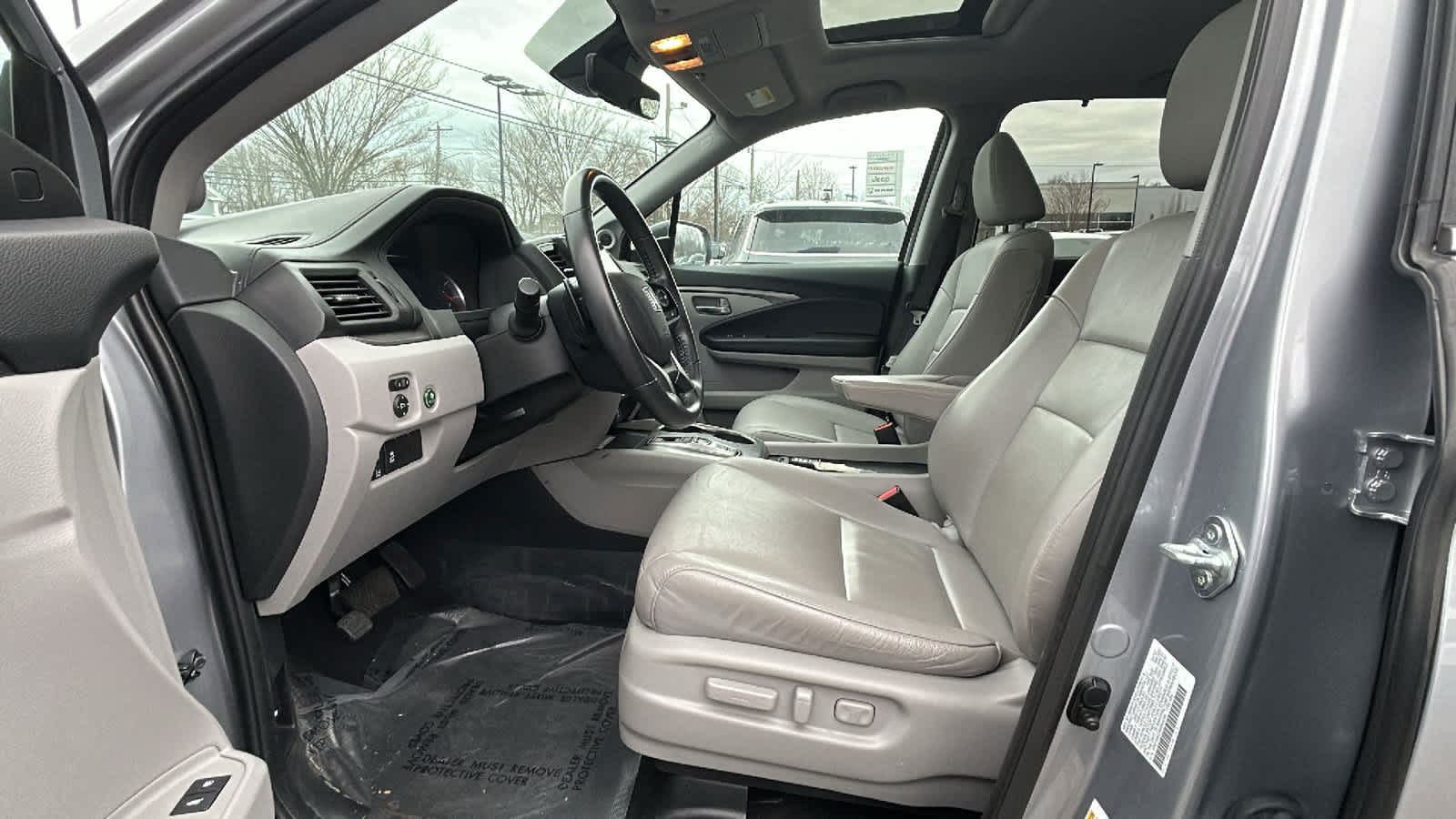 used 2022 Honda Pilot car, priced at $32,700