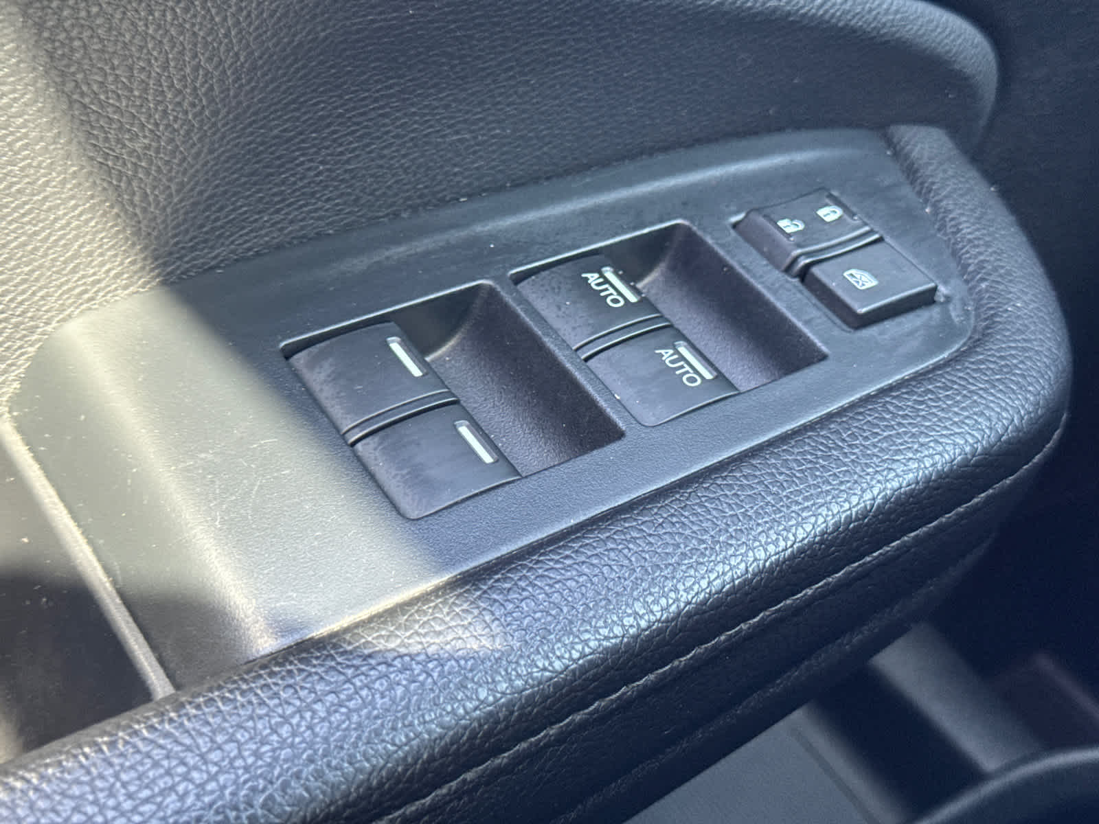 used 2022 Honda Pilot car, priced at $32,696