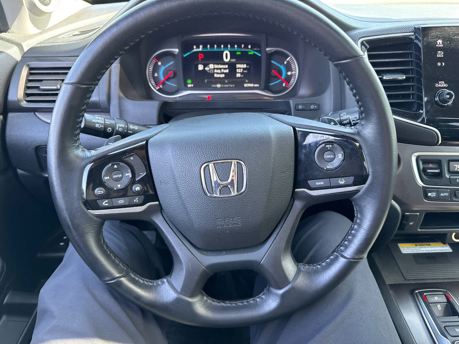 used 2022 Honda Pilot car, priced at $32,696