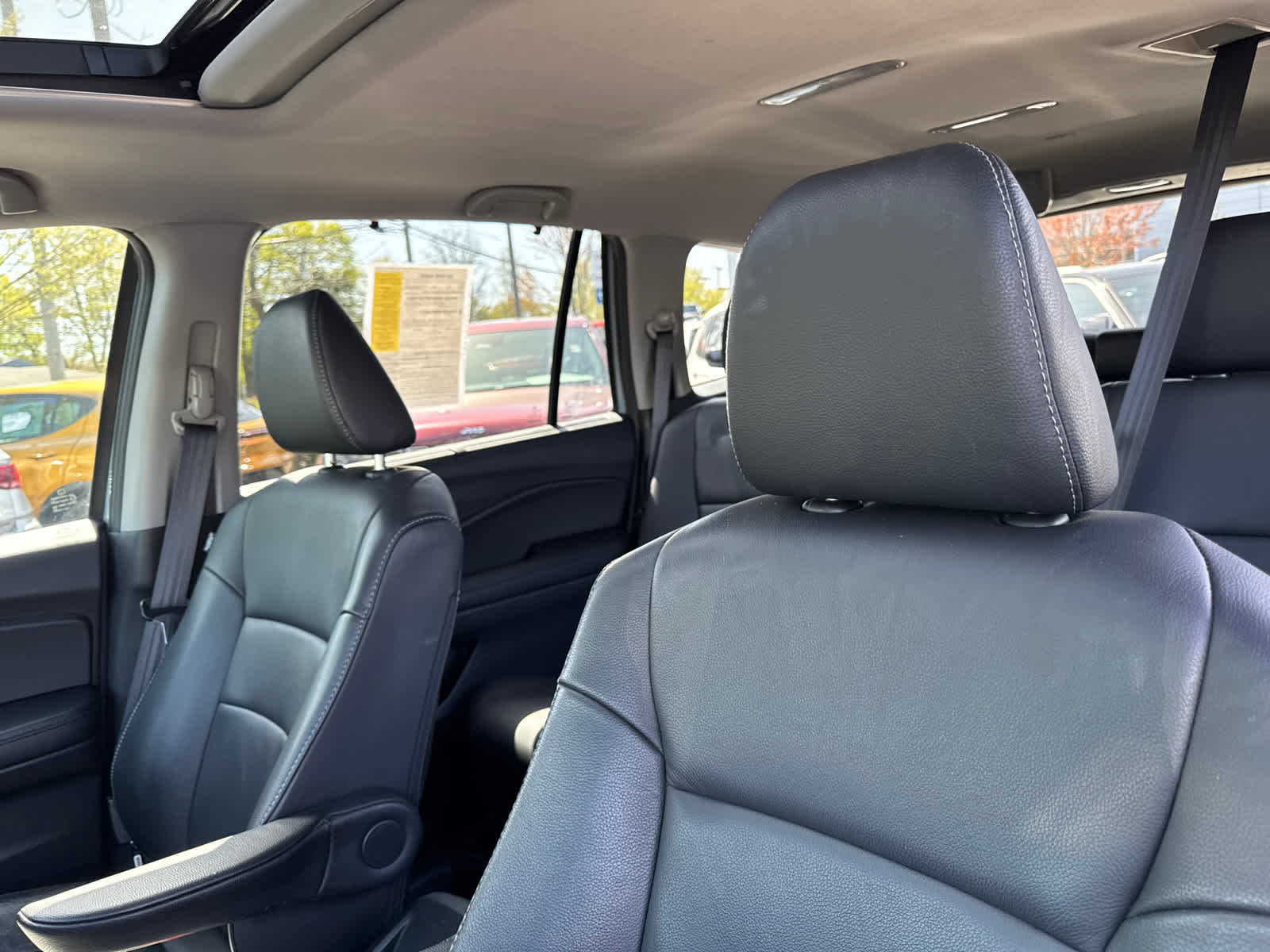 used 2022 Honda Pilot car, priced at $32,696