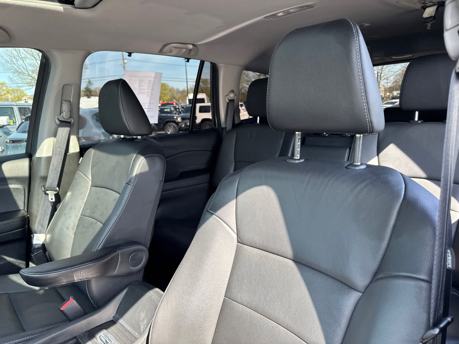 used 2022 Honda Pilot car, priced at $33,859
