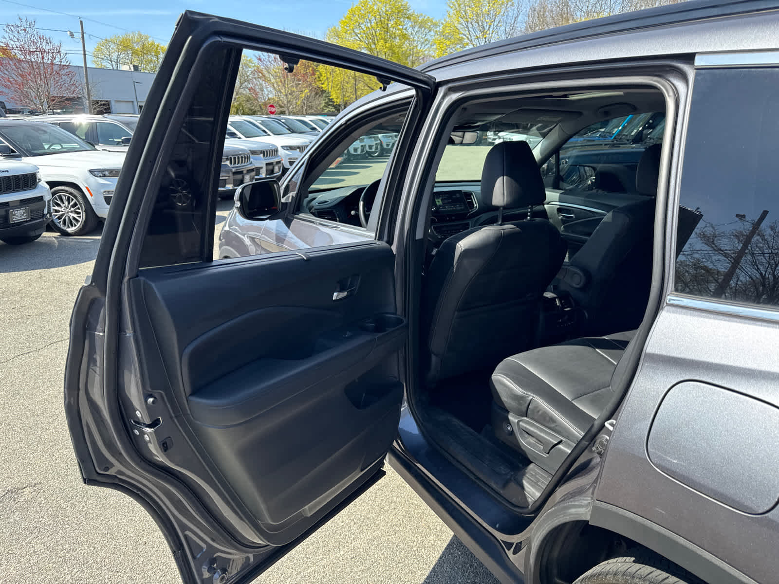 used 2022 Honda Pilot car, priced at $33,859