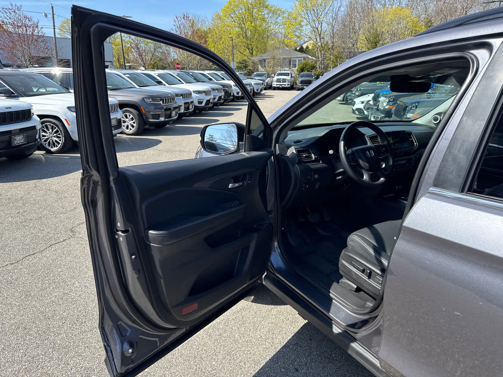 used 2022 Honda Pilot car, priced at $33,859