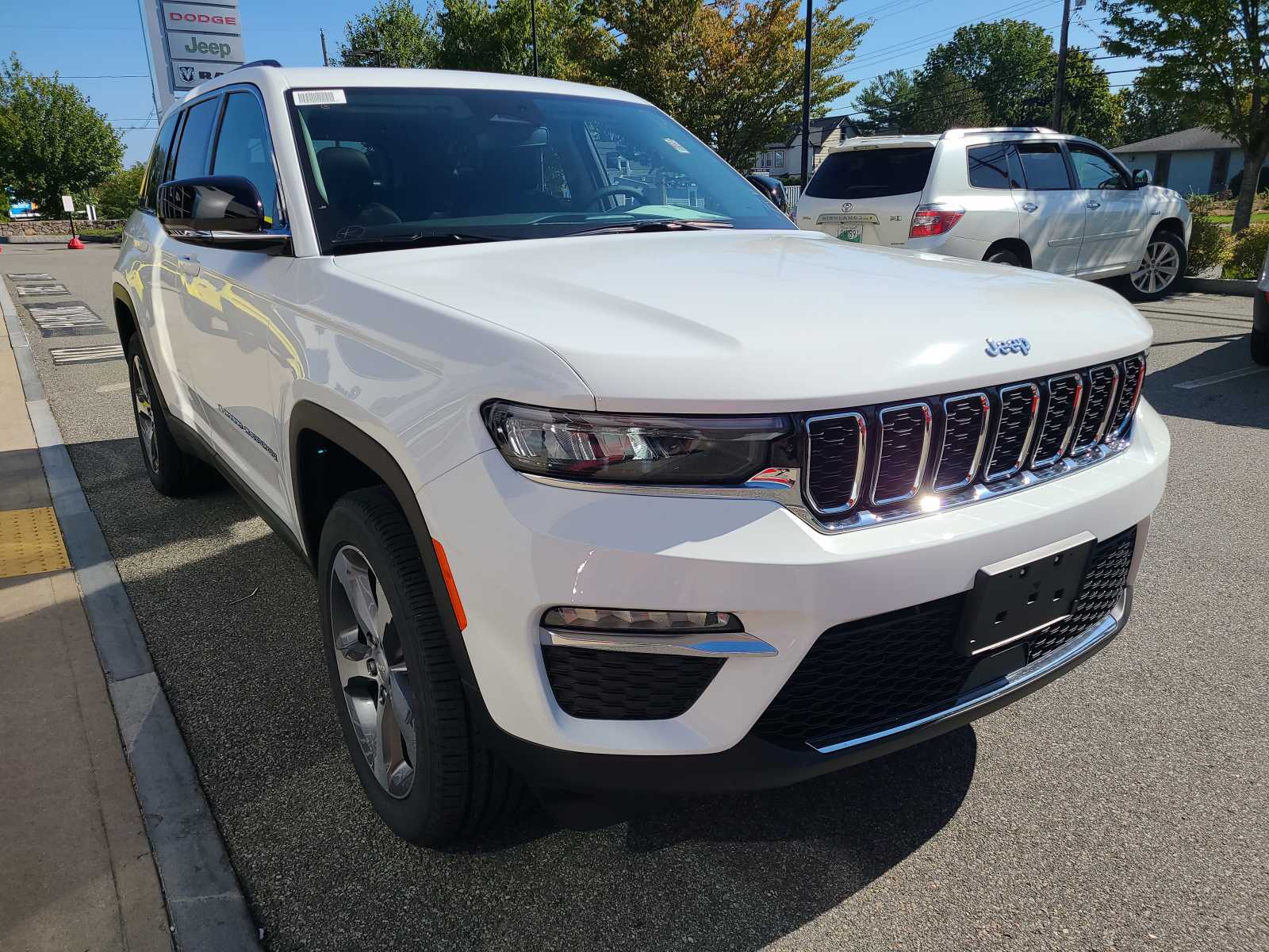 new 2024 Jeep Grand Cherokee 4xe car, priced at $61,135