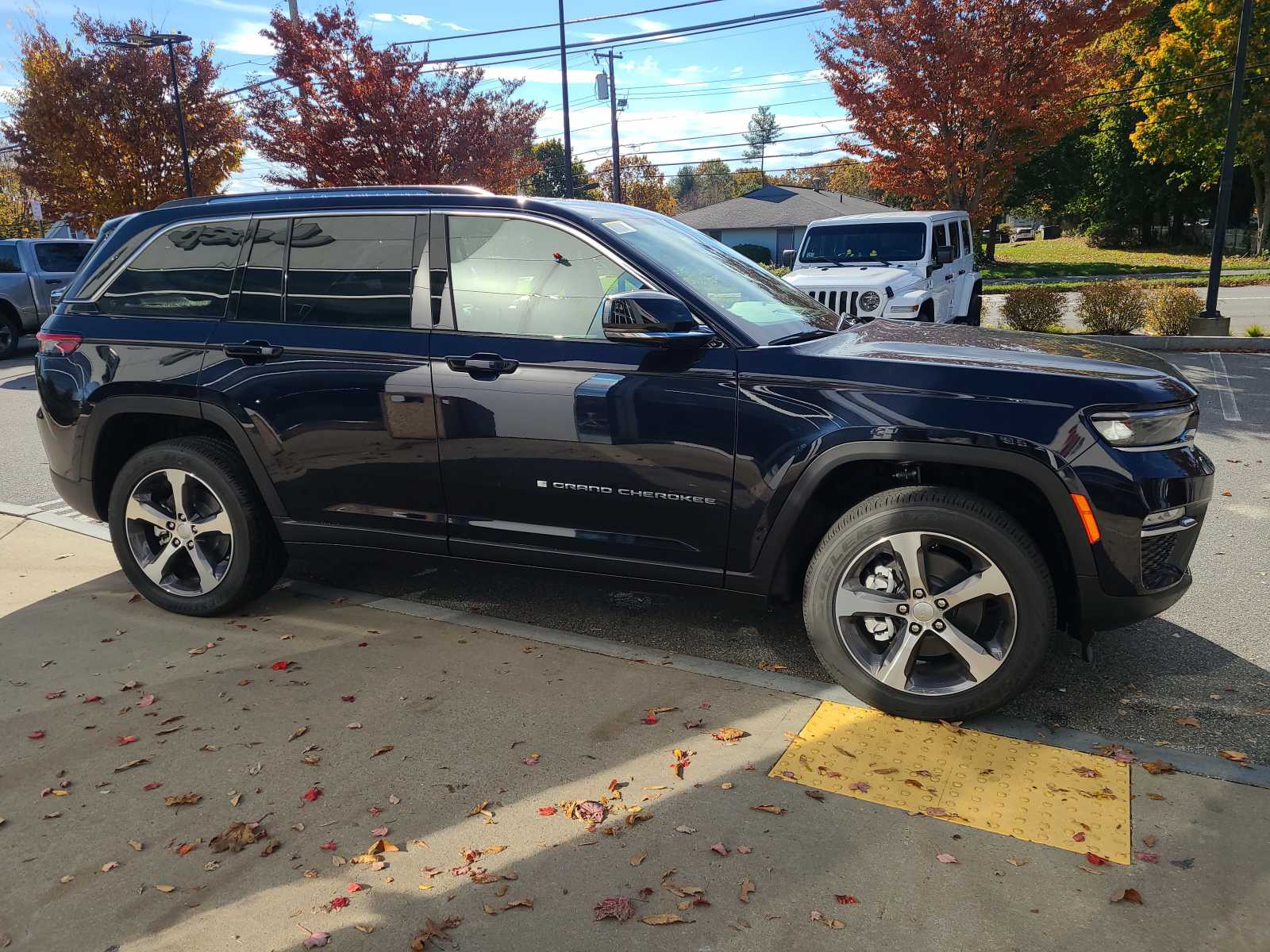 new 2024 Jeep Grand Cherokee 4xe car, priced at $51,925