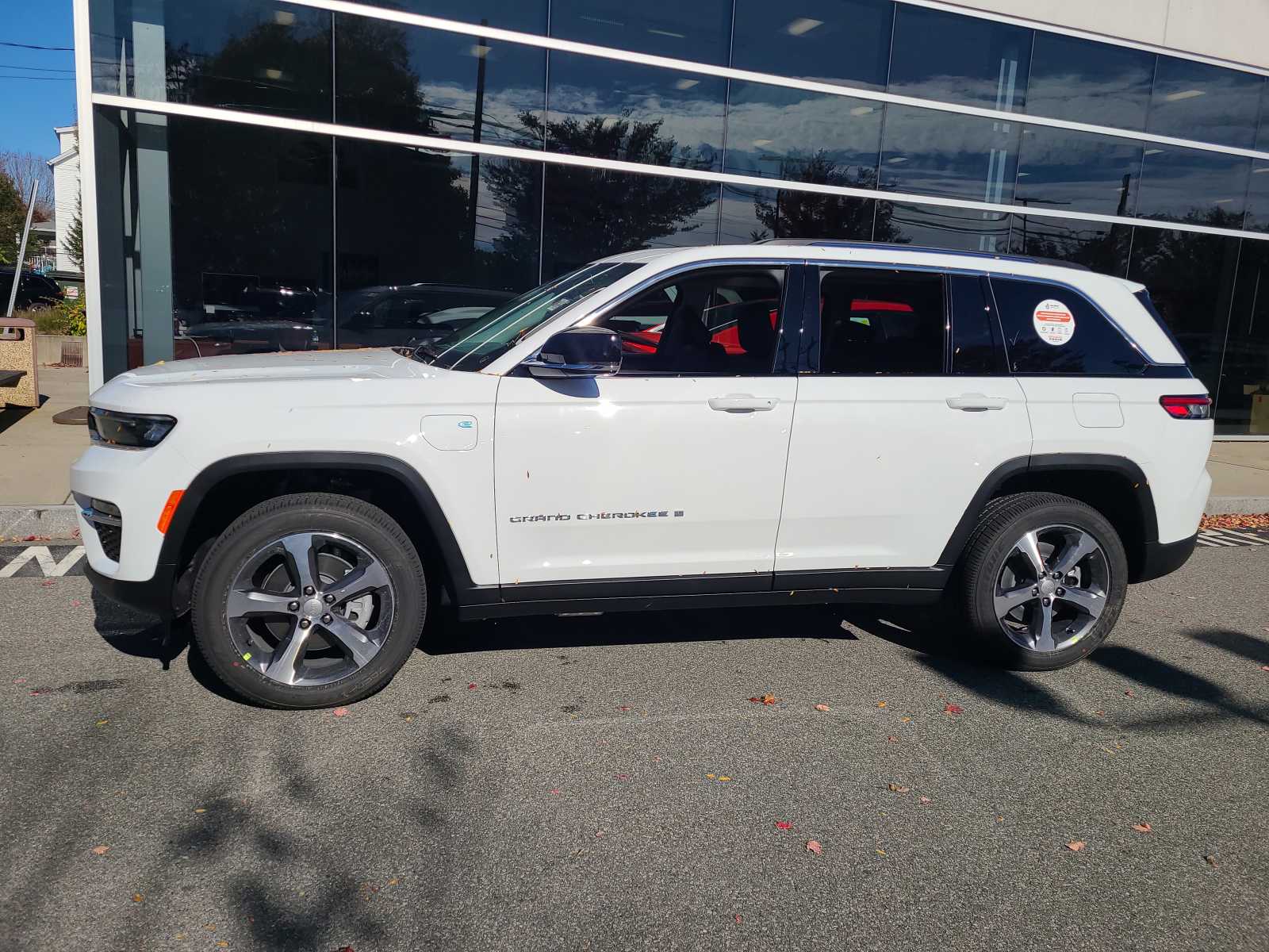 new 2024 Jeep Grand Cherokee 4xe car, priced at $61,285