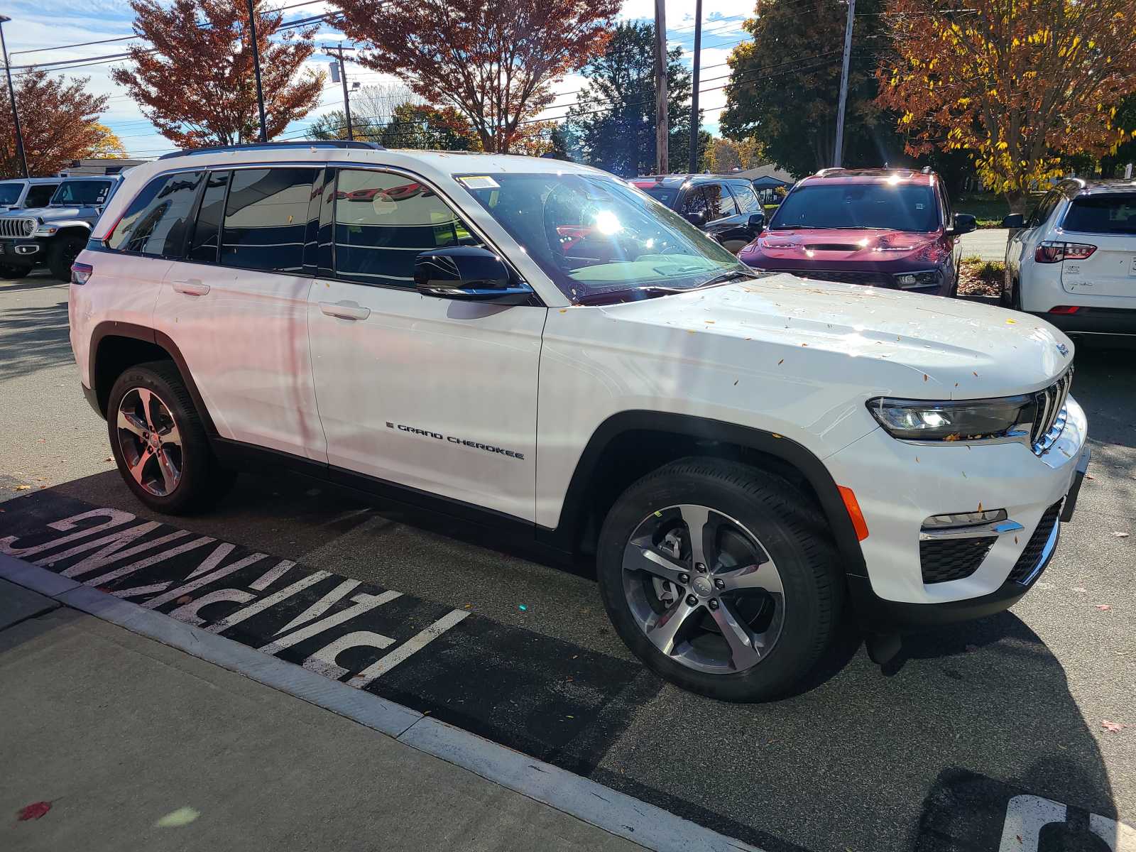 new 2024 Jeep Grand Cherokee 4xe car, priced at $61,285