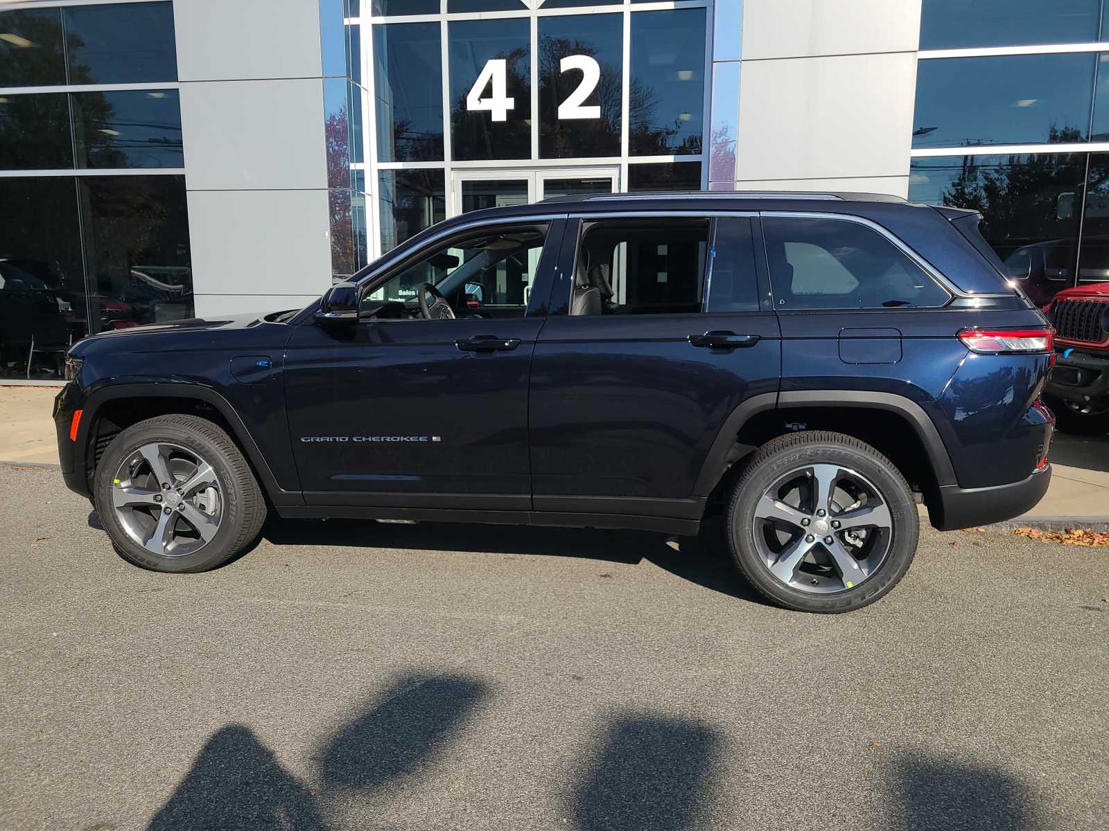 new 2024 Jeep Grand Cherokee 4xe car, priced at $53,351