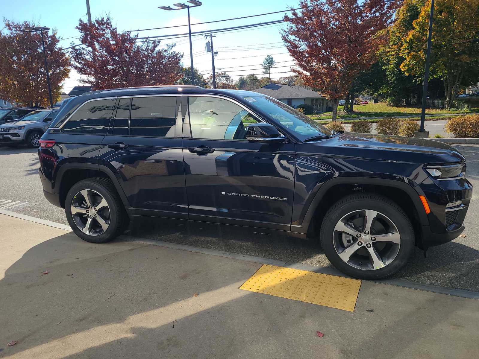 new 2024 Jeep Grand Cherokee 4xe car, priced at $53,351