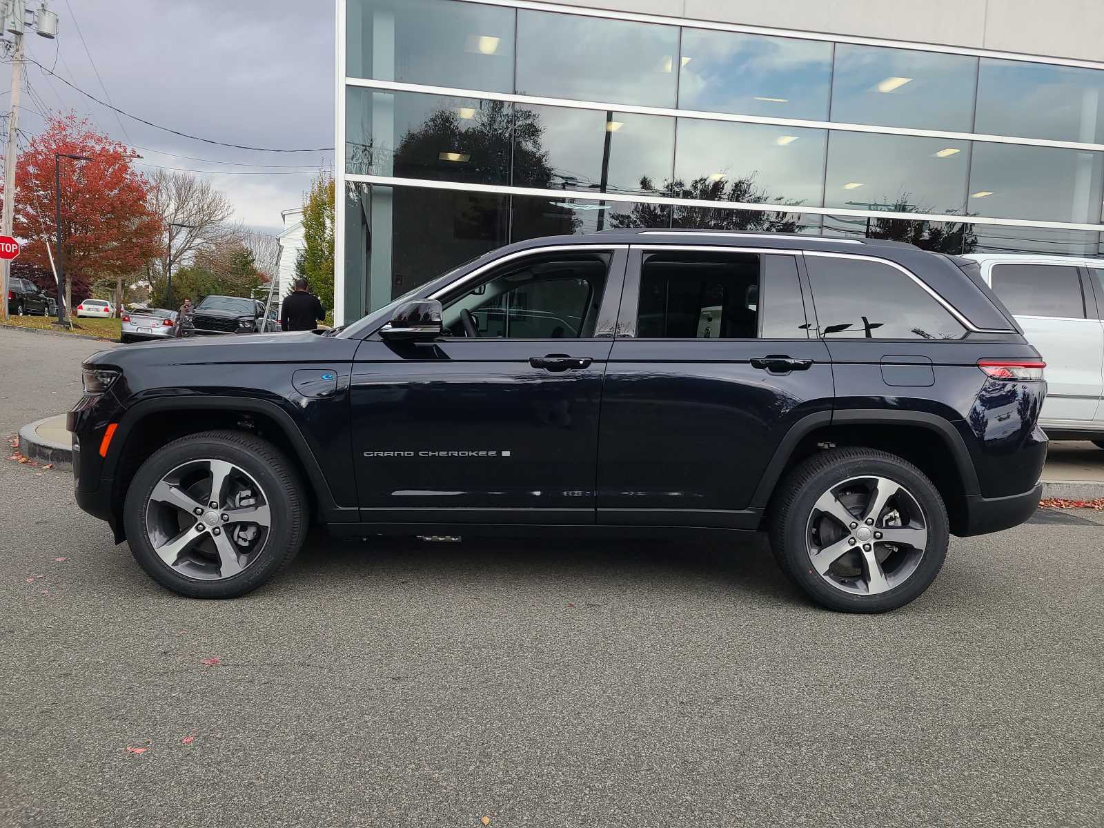 new 2024 Jeep Grand Cherokee 4xe car, priced at $61,880