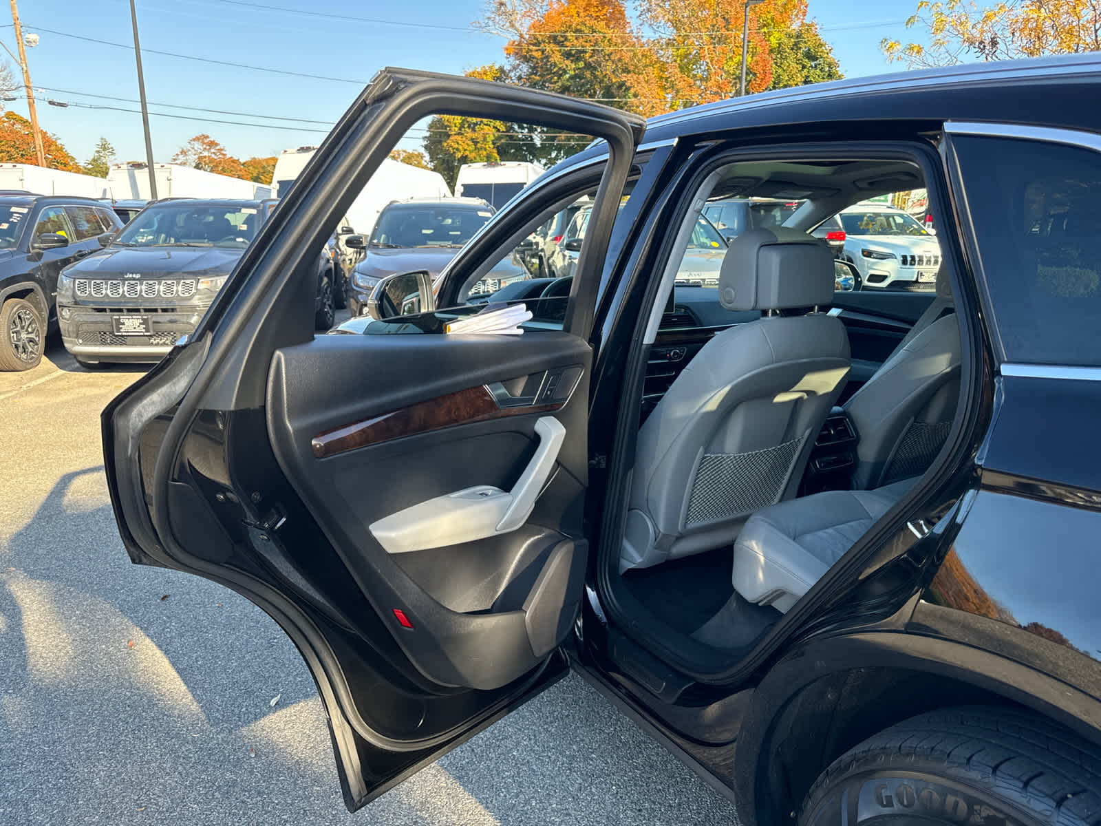 used 2018 Audi Q5 car, priced at $19,900