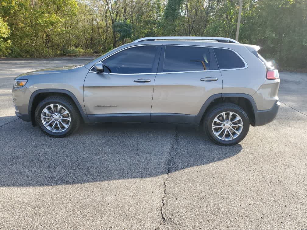 used 2019 Jeep Cherokee car, priced at $17,500