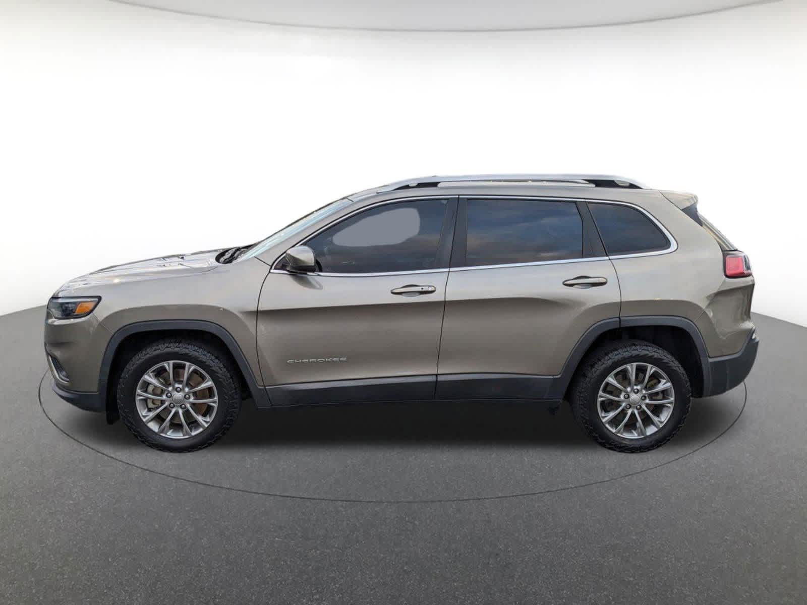 used 2019 Jeep Cherokee car, priced at $17,500