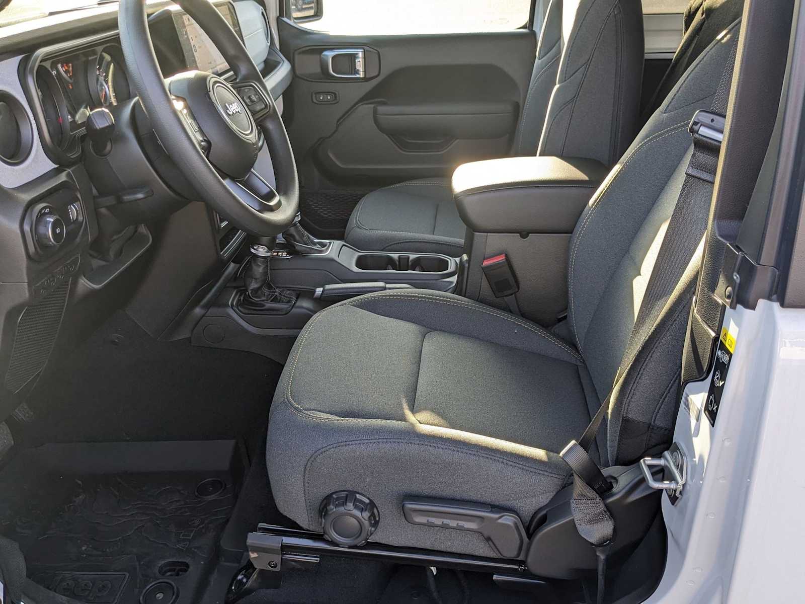 new 2025 Jeep Wrangler car, priced at $37,238