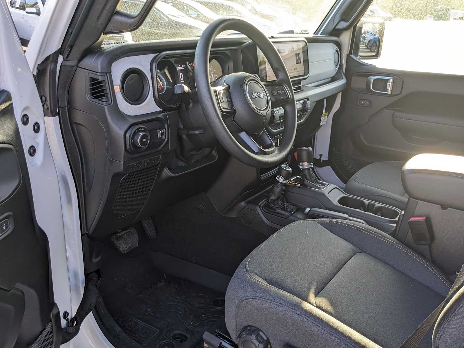new 2025 Jeep Wrangler car, priced at $37,238