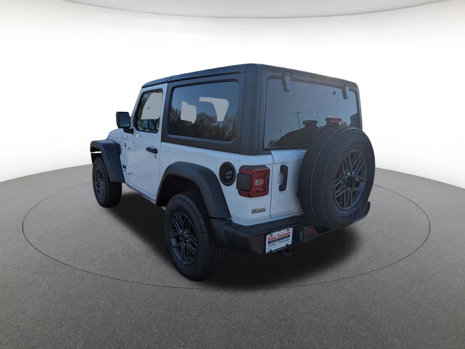 new 2025 Jeep Wrangler car, priced at $42,976