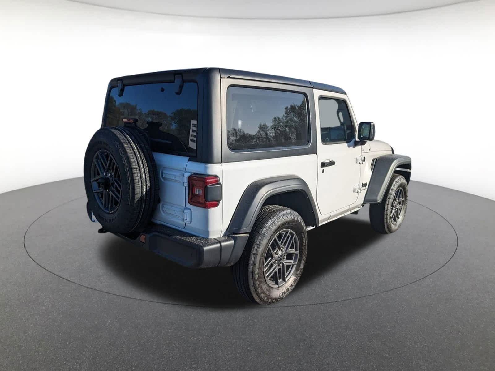 new 2025 Jeep Wrangler car, priced at $42,976