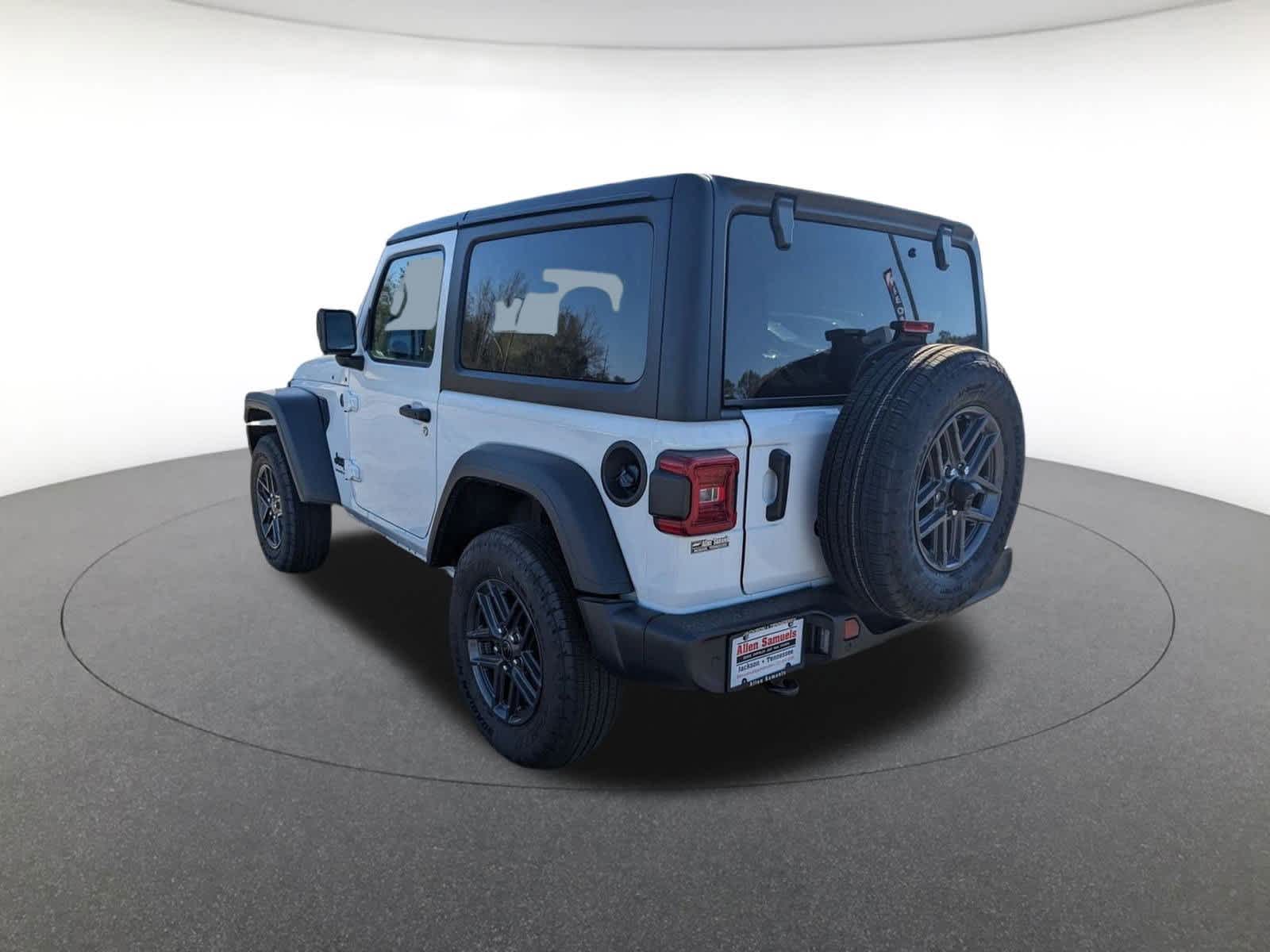 new 2025 Jeep Wrangler car, priced at $42,976