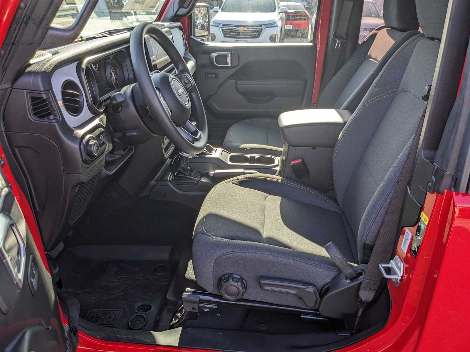 new 2025 Jeep Wrangler car, priced at $36,194