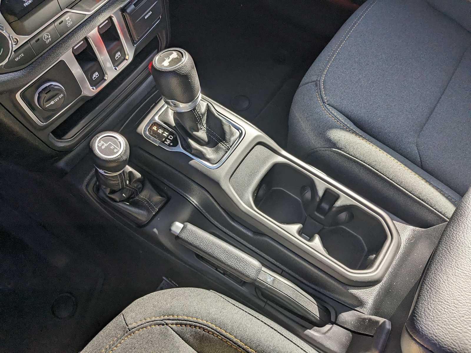 new 2025 Jeep Wrangler car, priced at $36,194