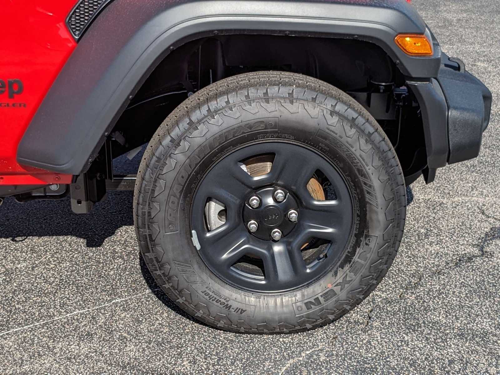 new 2025 Jeep Wrangler car, priced at $36,194