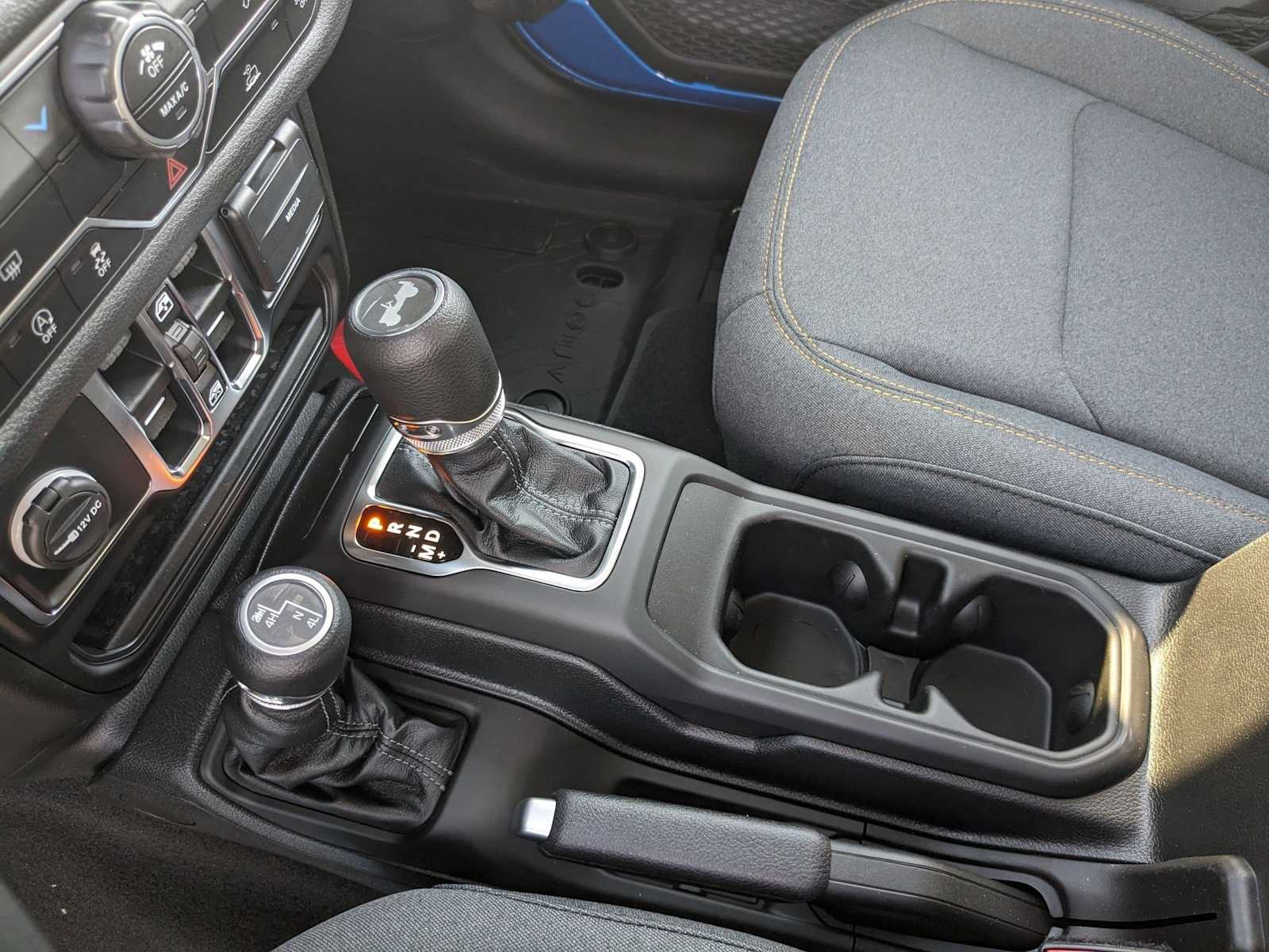 new 2025 Jeep Wrangler car, priced at $45,321