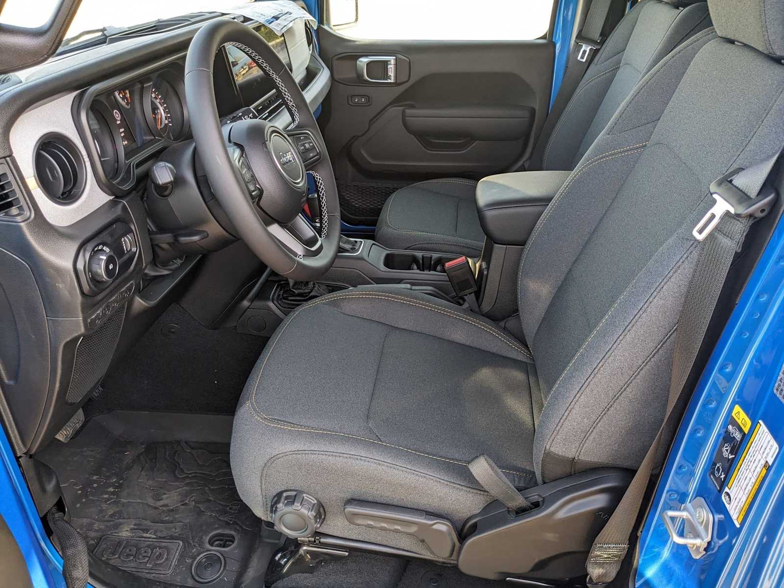 new 2025 Jeep Wrangler car, priced at $45,321