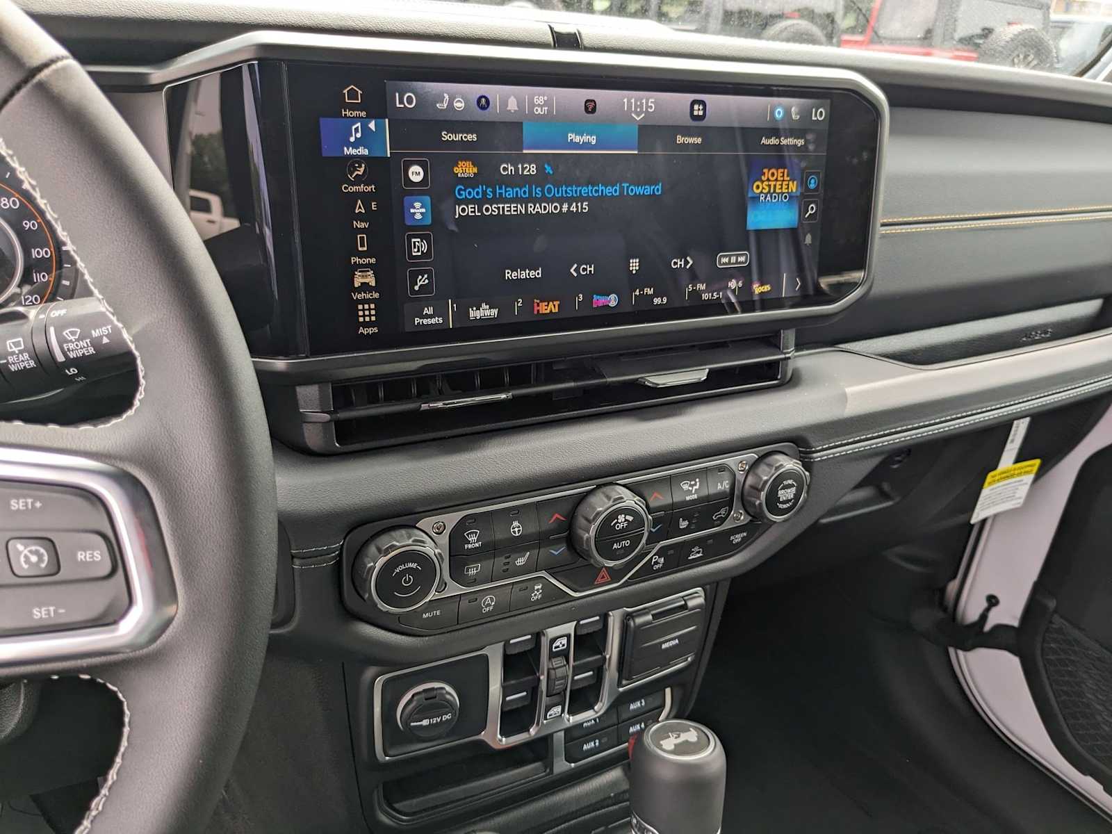new 2025 Jeep Wrangler car, priced at $60,756