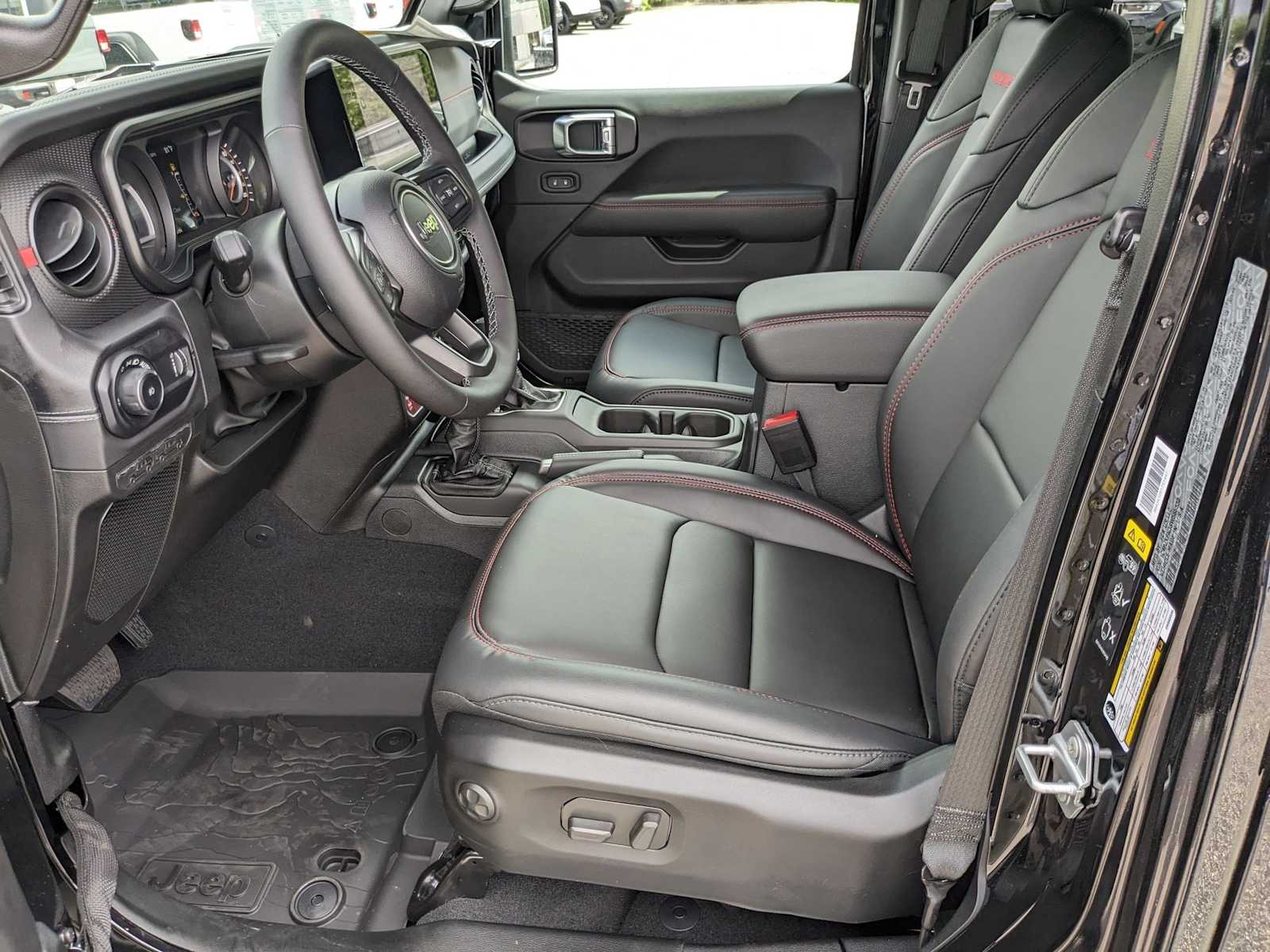 new 2025 Jeep Wrangler car, priced at $59,131