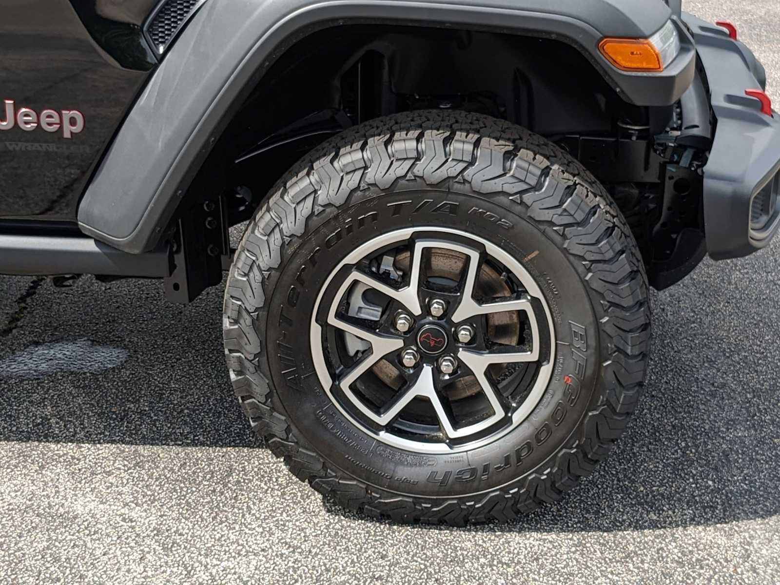 new 2025 Jeep Wrangler car, priced at $59,131