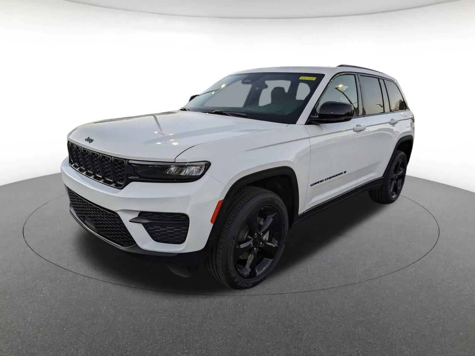 new 2025 Jeep Grand Cherokee car, priced at $45,815