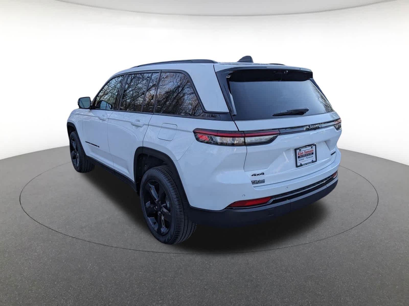 new 2025 Jeep Grand Cherokee car, priced at $54,169