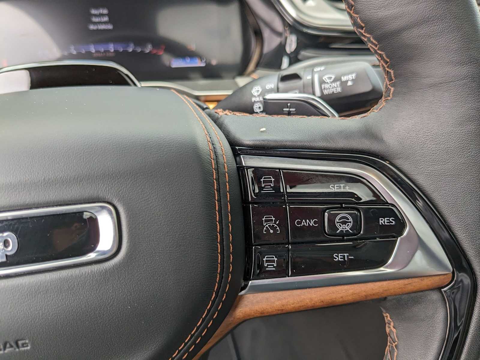 used 2025 Jeep Grand Cherokee car, priced at $59,500