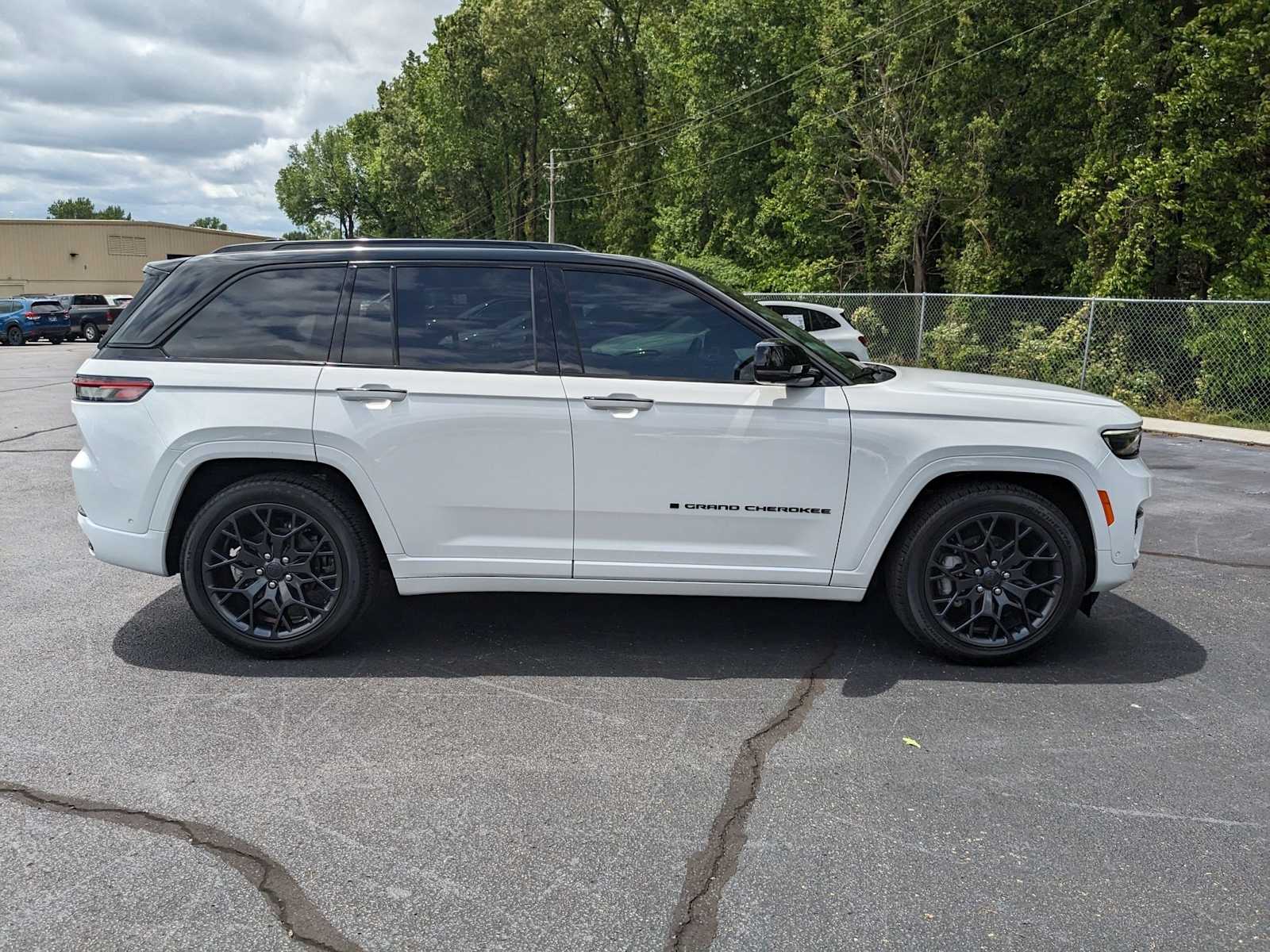 used 2025 Jeep Grand Cherokee car, priced at $59,500