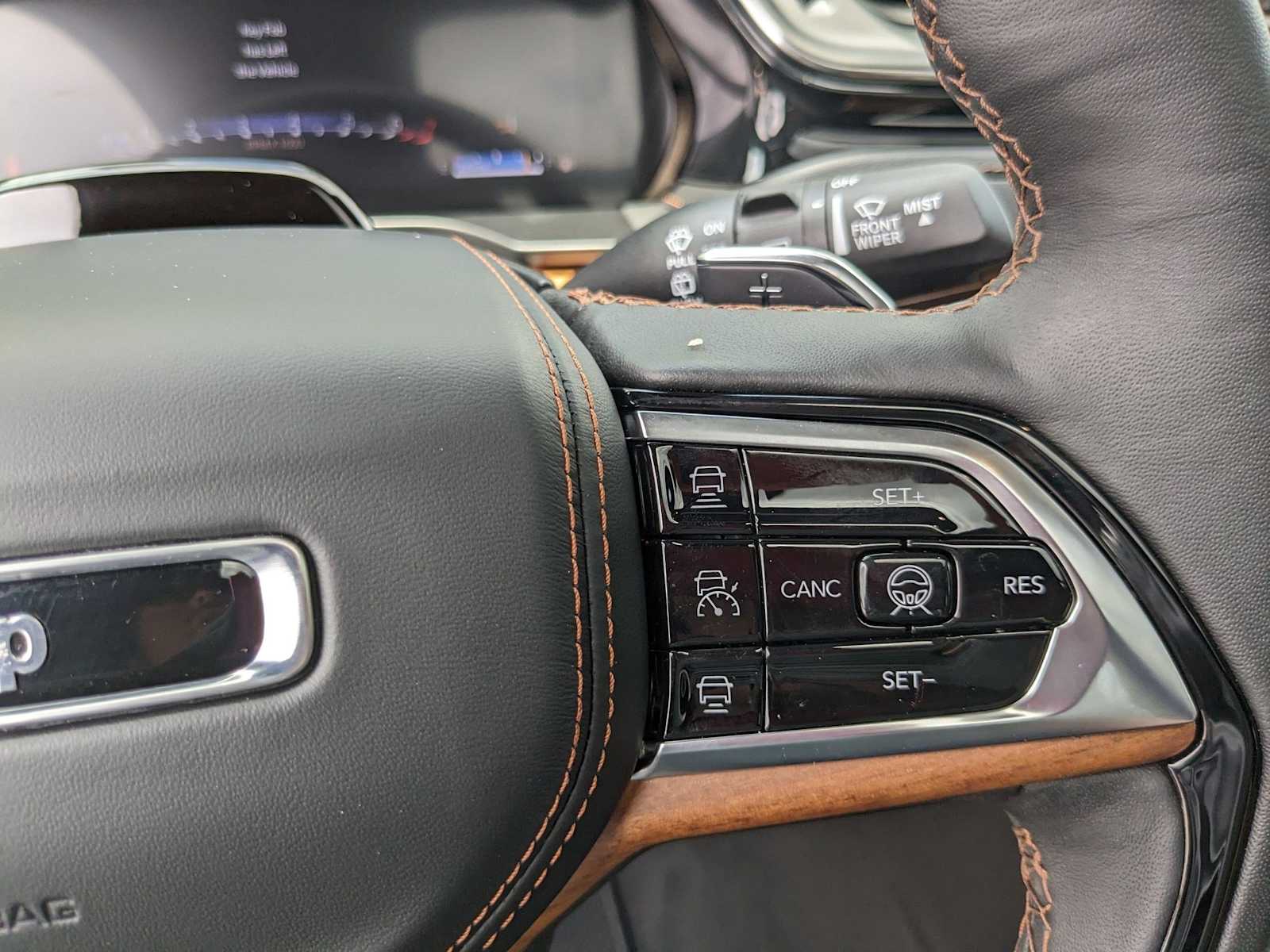 used 2025 Jeep Grand Cherokee car, priced at $57,500