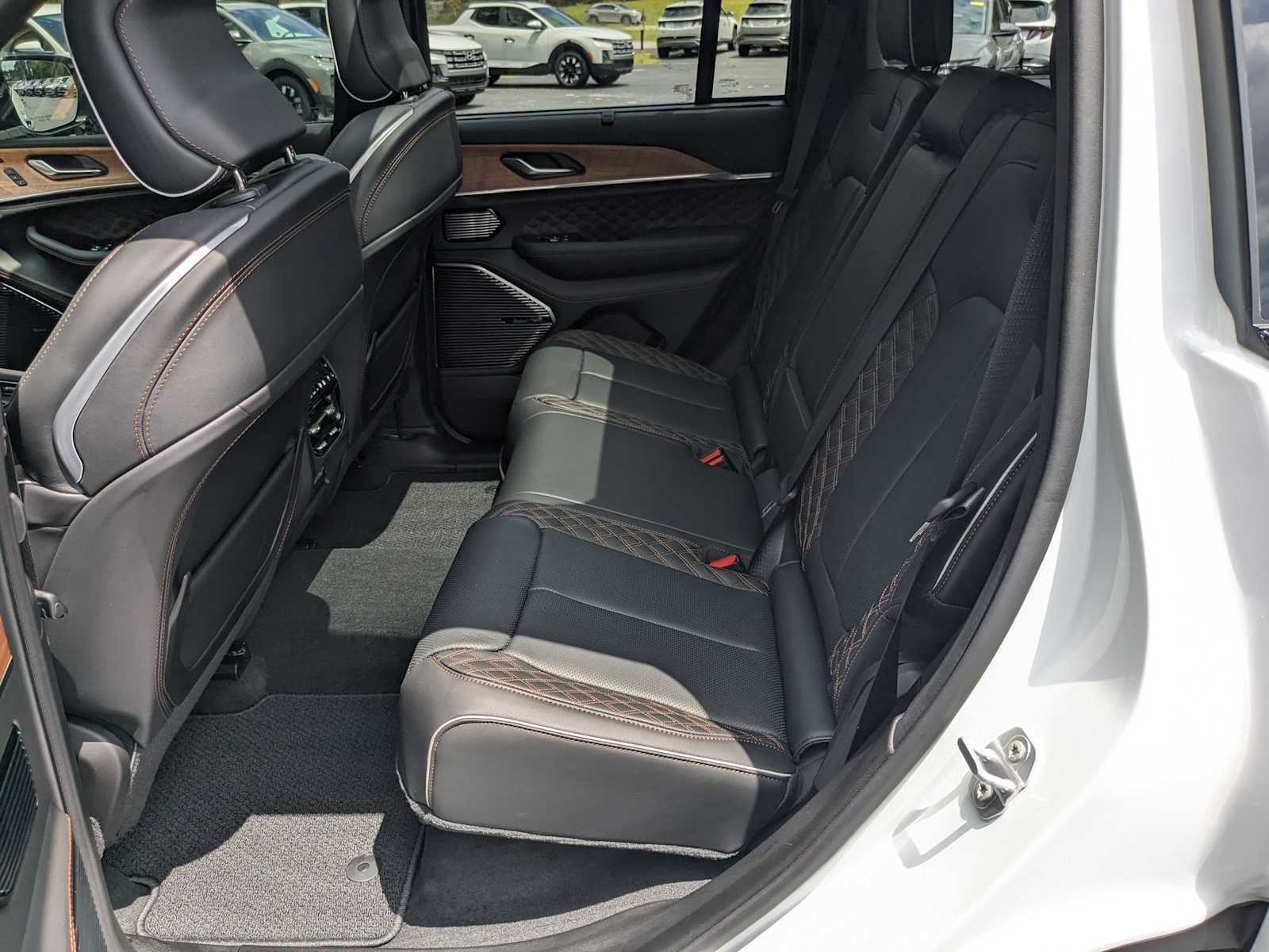 used 2025 Jeep Grand Cherokee car, priced at $57,500