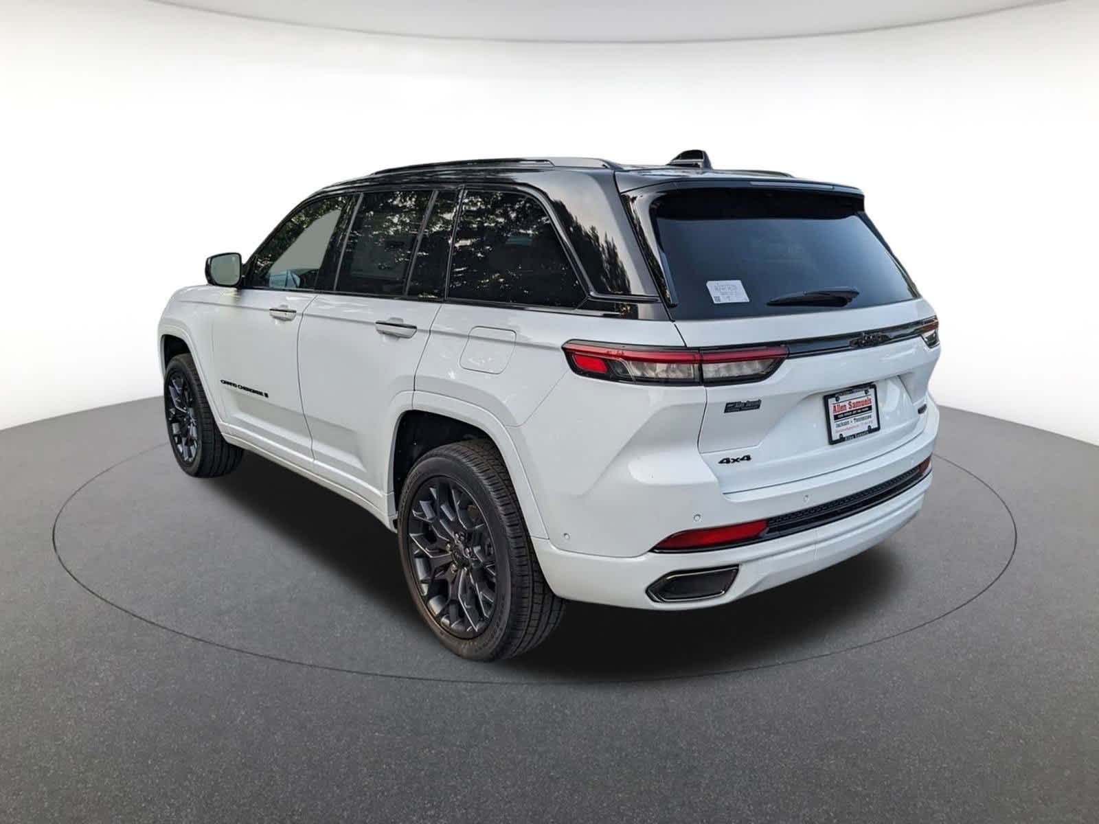new 2025 Jeep Grand Cherokee car, priced at $63,985