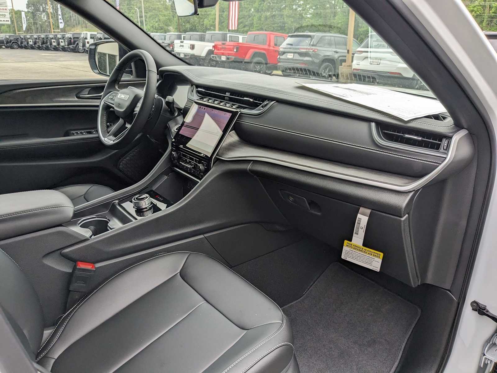 new 2025 Jeep Grand Cherokee L car, priced at $48,000