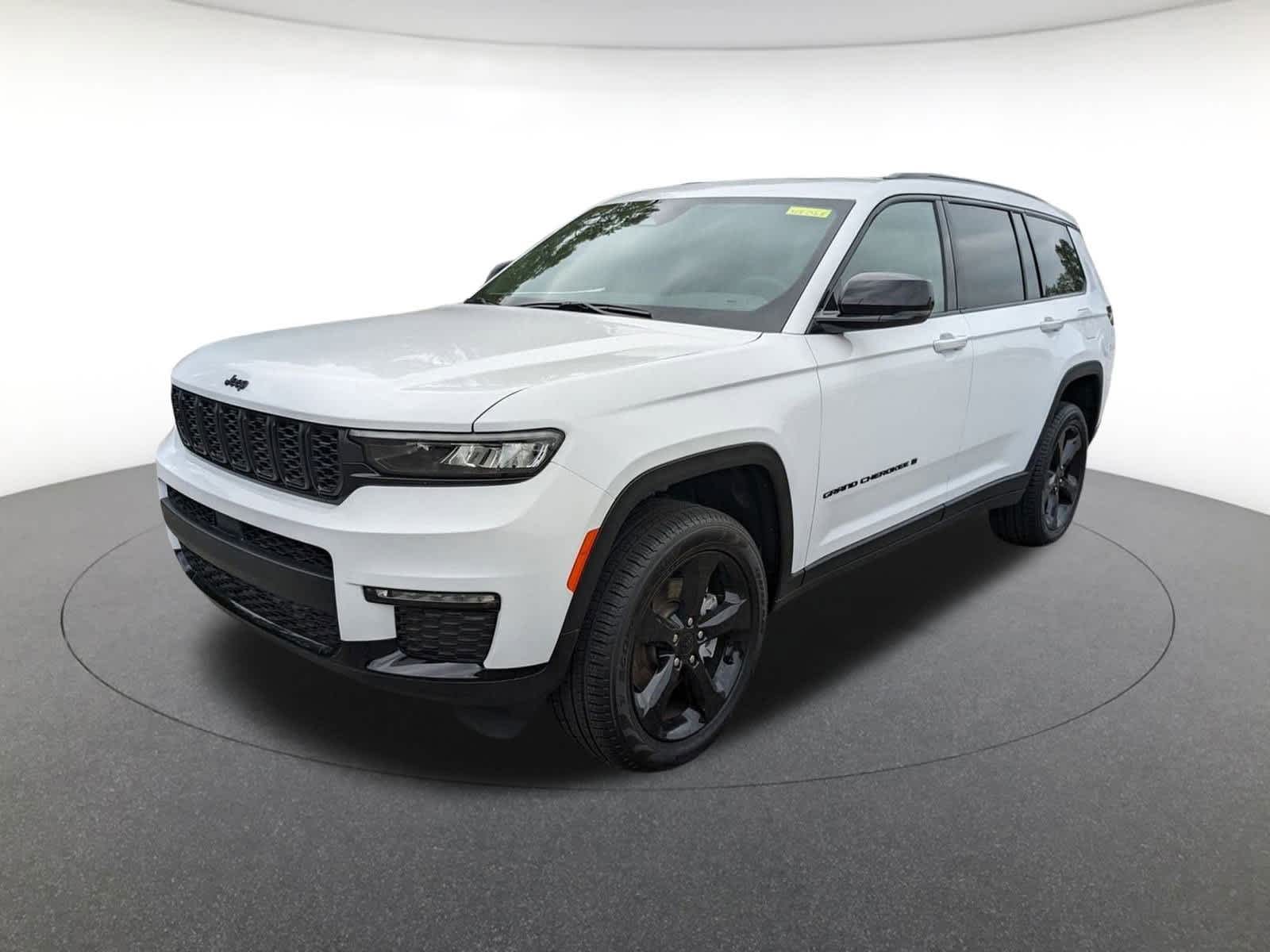new 2025 Jeep Grand Cherokee L car, priced at $48,000
