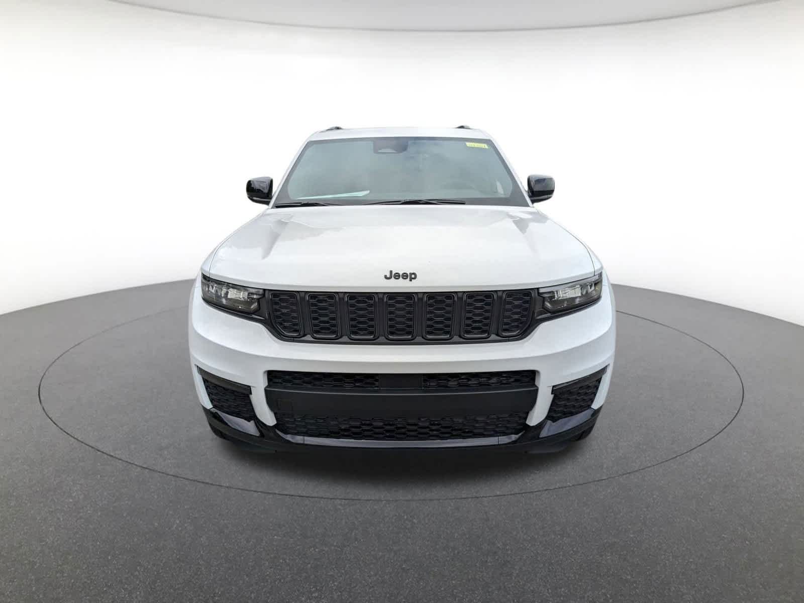 new 2025 Jeep Grand Cherokee L car, priced at $48,000
