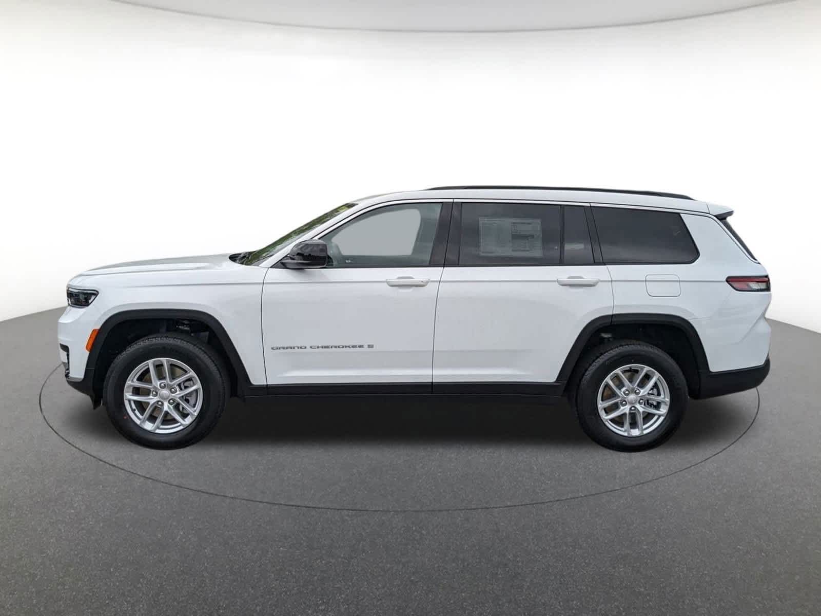 new 2025 Jeep Grand Cherokee L car, priced at $42,477
