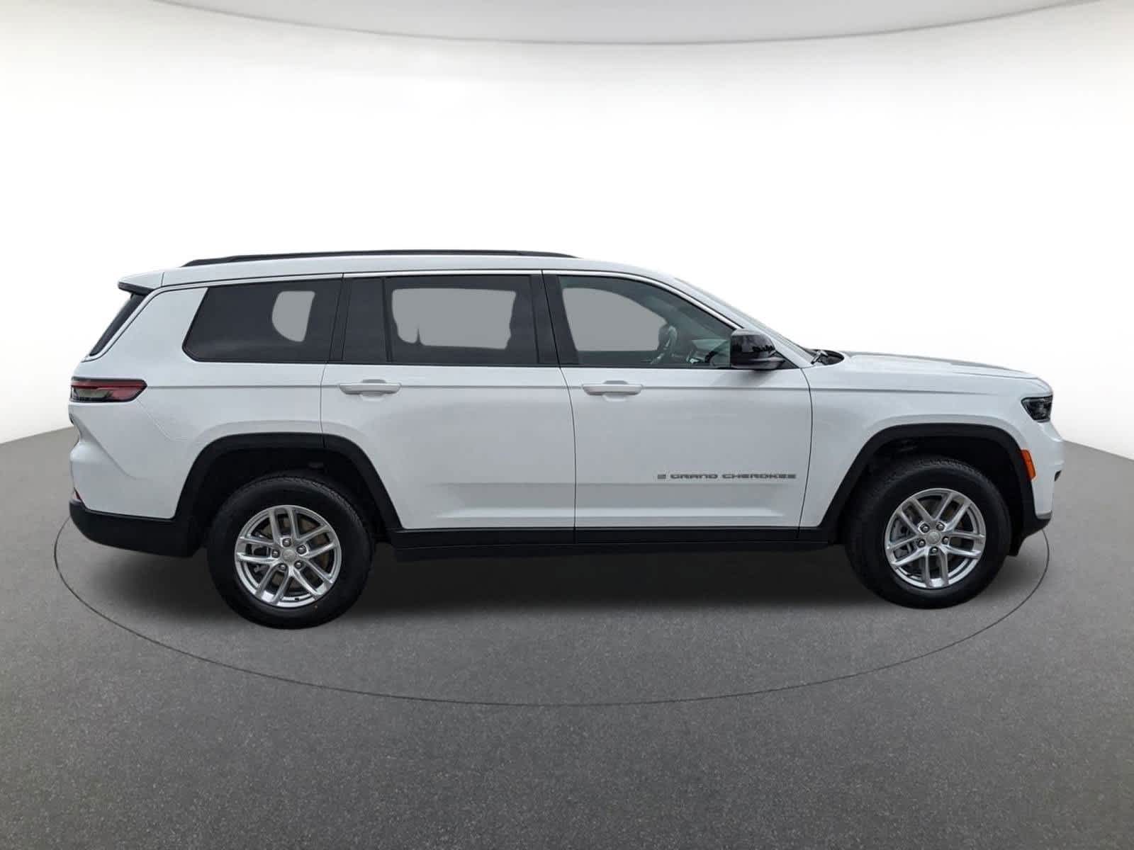 new 2025 Jeep Grand Cherokee L car, priced at $42,477
