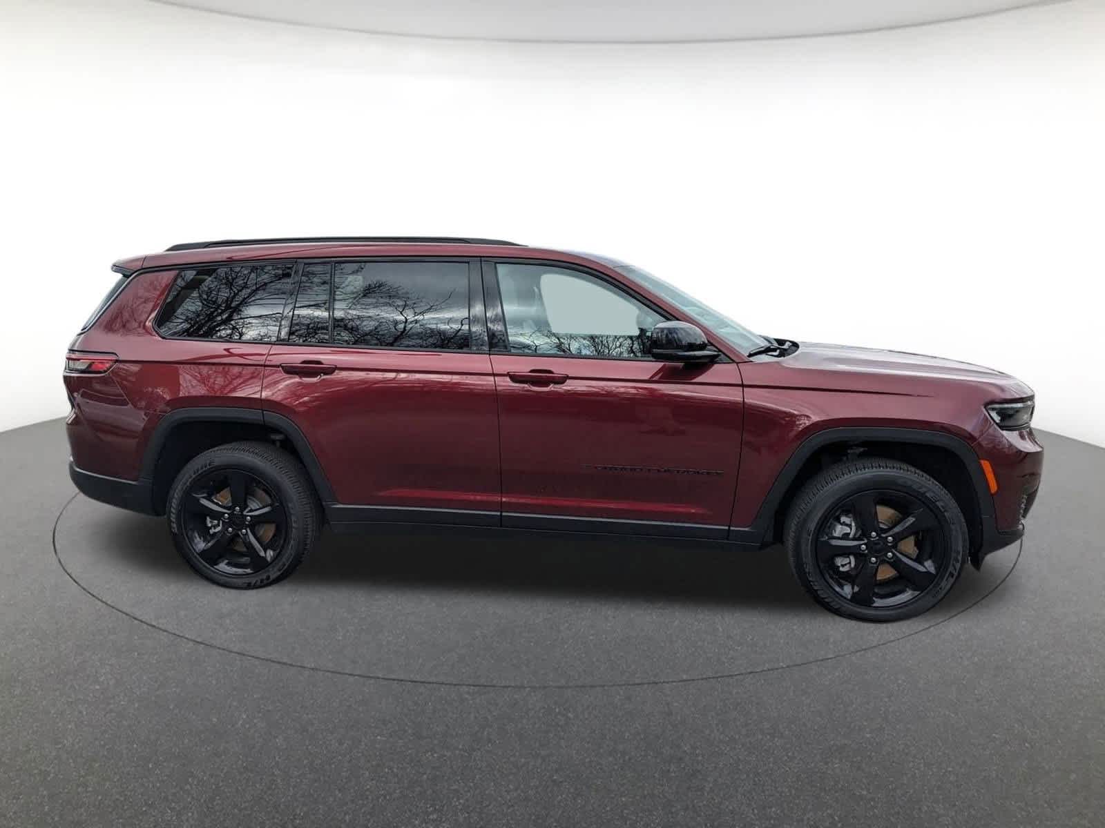 new 2025 Jeep Grand Cherokee L car, priced at $48,561